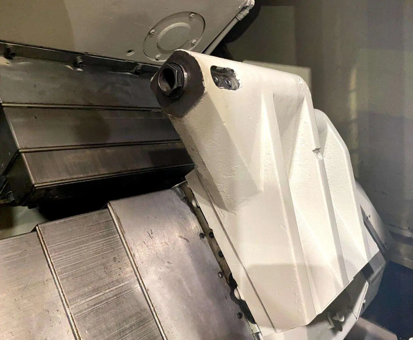 Hardinge Conquest T-42 CNC Turning Center - MachineStation