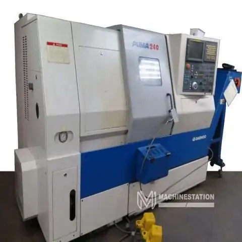 Daewoo Doosan Puma 240A CNC Turning Center