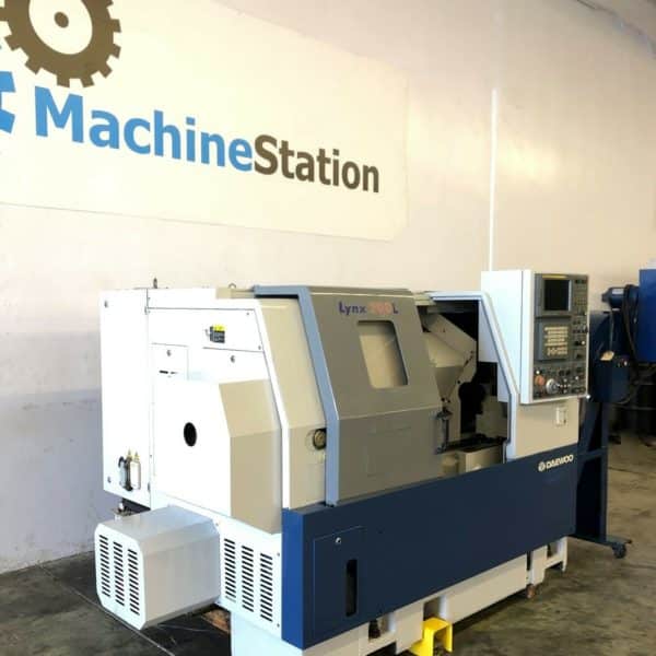 Daewoo-Lynx-200LC-CNC-Turning-Center-for-Sale-in-California-b-600×600-1.jpg