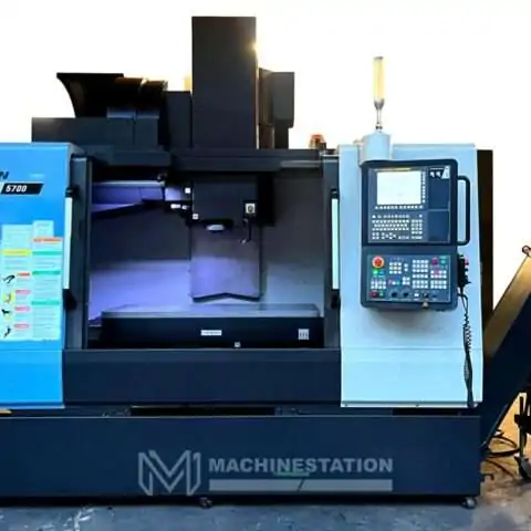 Doosan DNM-5700 CNC Vertical Machining Center