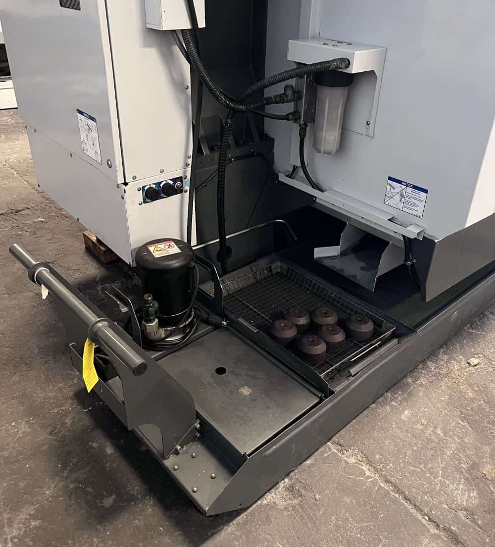 HAAS-VF-2YT-2471-8.jpg