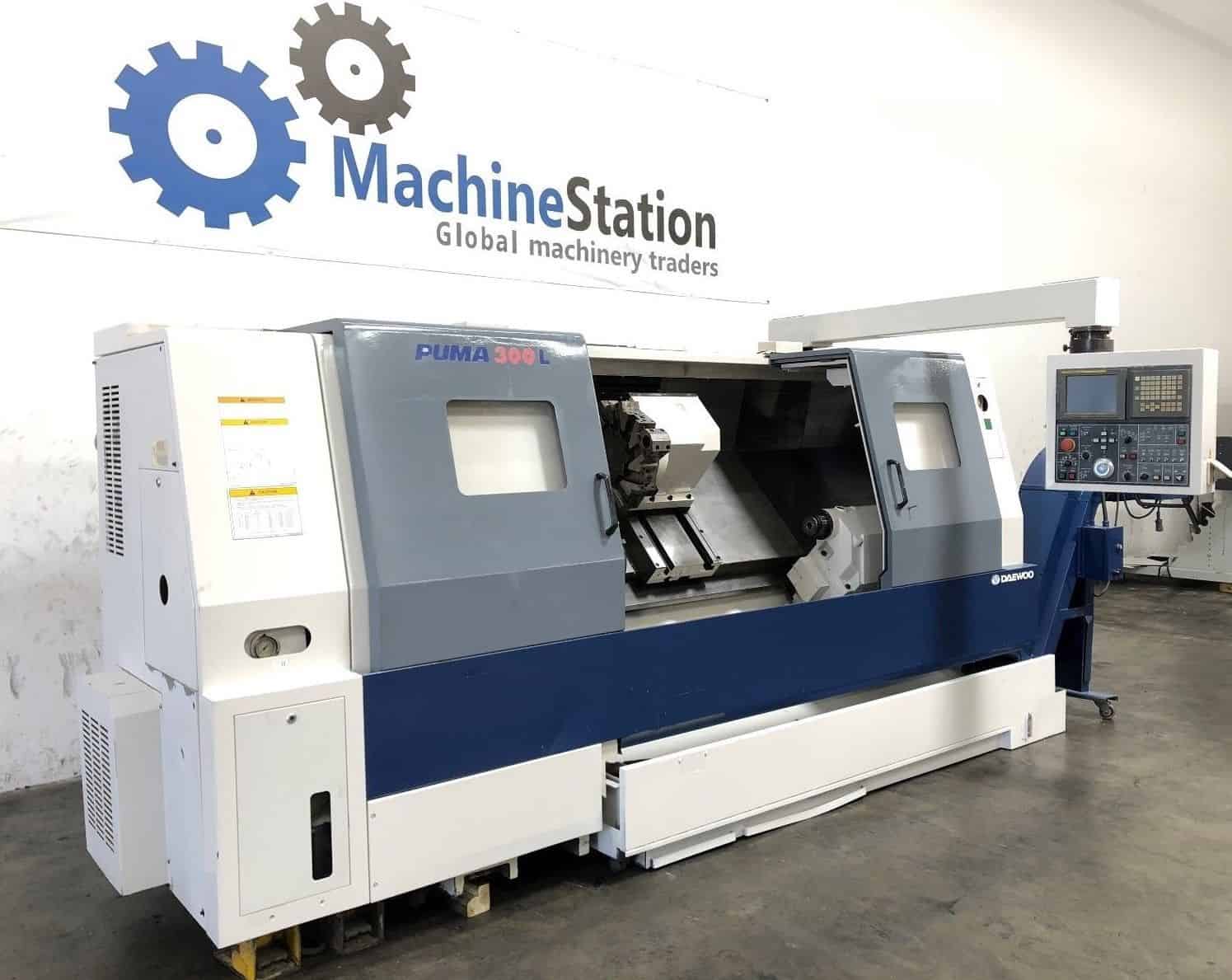 Used-Daewoo-Puma-300LC-CNC-Long-Bed-Lathe-a.jpg