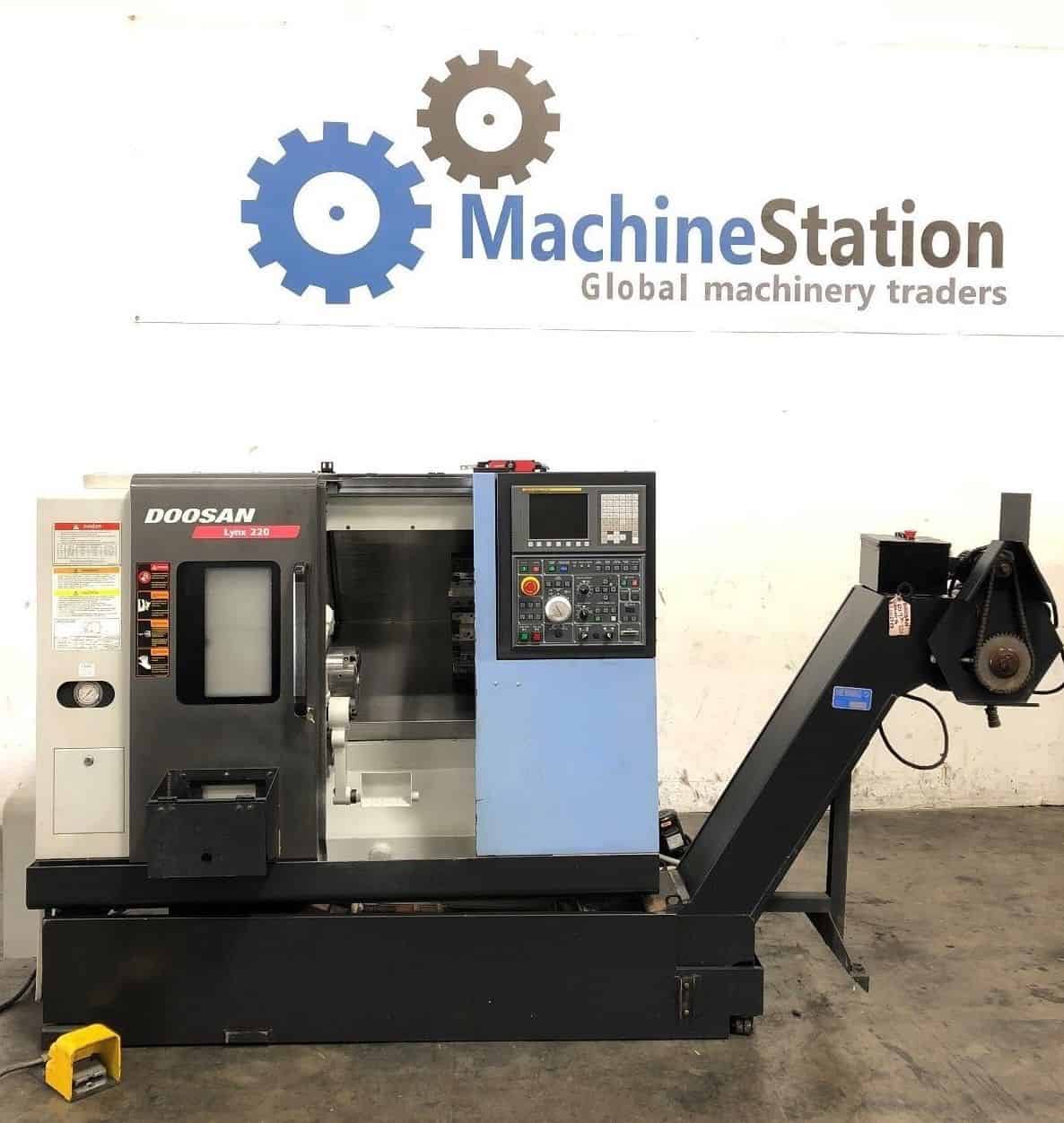 Used-Doosan-Lynx-220C-CNC-Turning-for-Sale-in-California-MachineStation-c.jpg