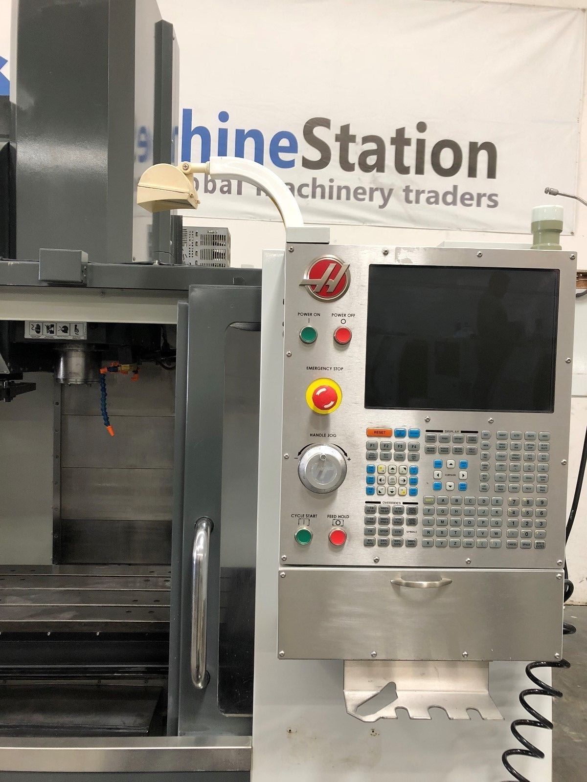 Used-HAAS-VF-2SSYT-Vertical-Machining-Center-for-Sale-in-California-USA-d.jpg