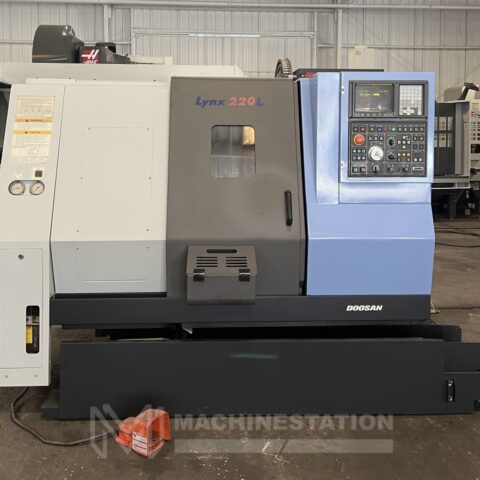 Doosan Lynx 220LC CNC Turning Center - Lathe