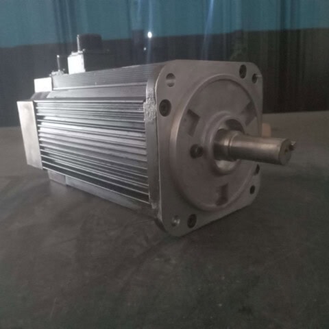 YASKAWA USAGED-09A22K AC SERVO MOTOR INCLUDING ENCODER UTOPH-B1AWF