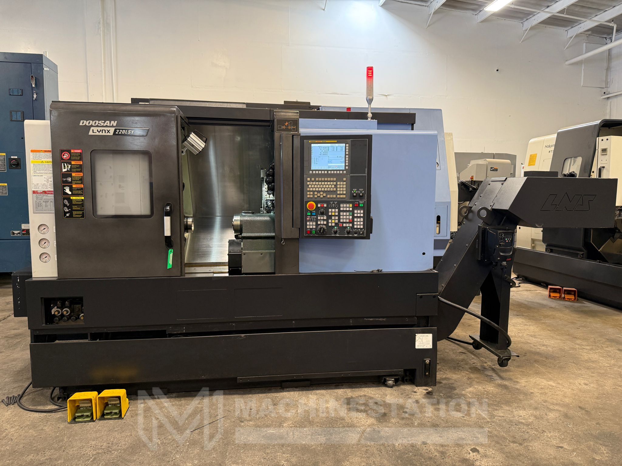 Doosan Lynx 220LSYC CNC Turning Center - Sub Spindle Y Axis Lathe