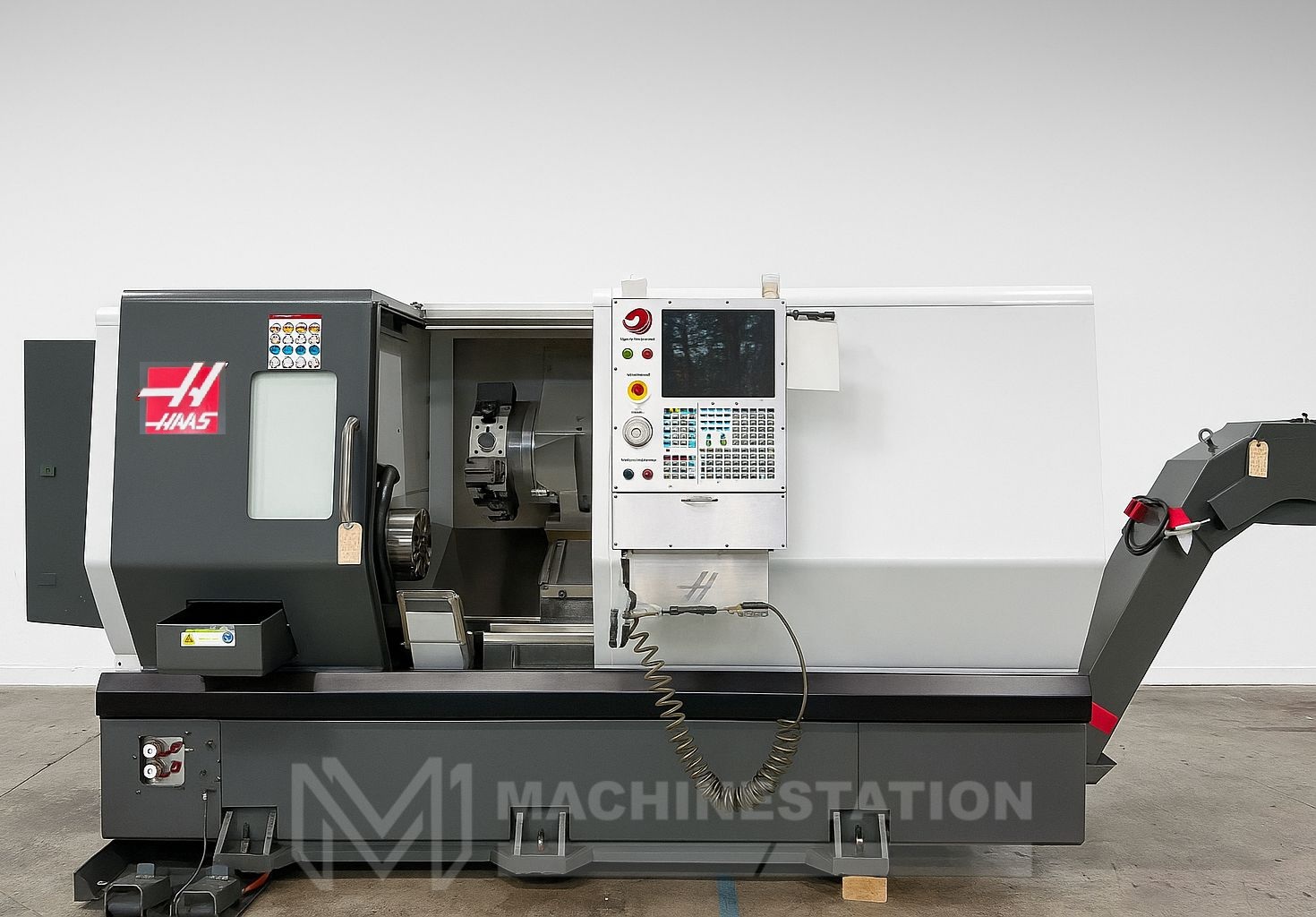 Haas ST-30Y CNC Turning Center - C & Y Axis 10" Chuck Tailstock Lathe