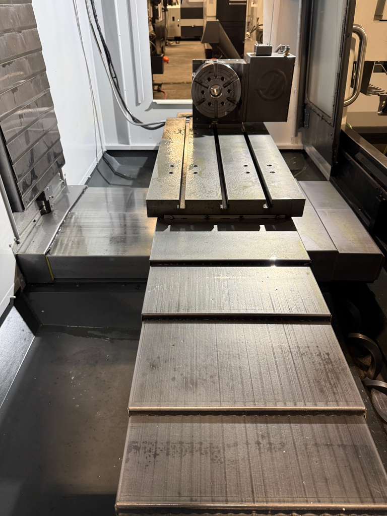 Used Haas VF-2SSYT CNC CNC Vertical Machining Center 2019