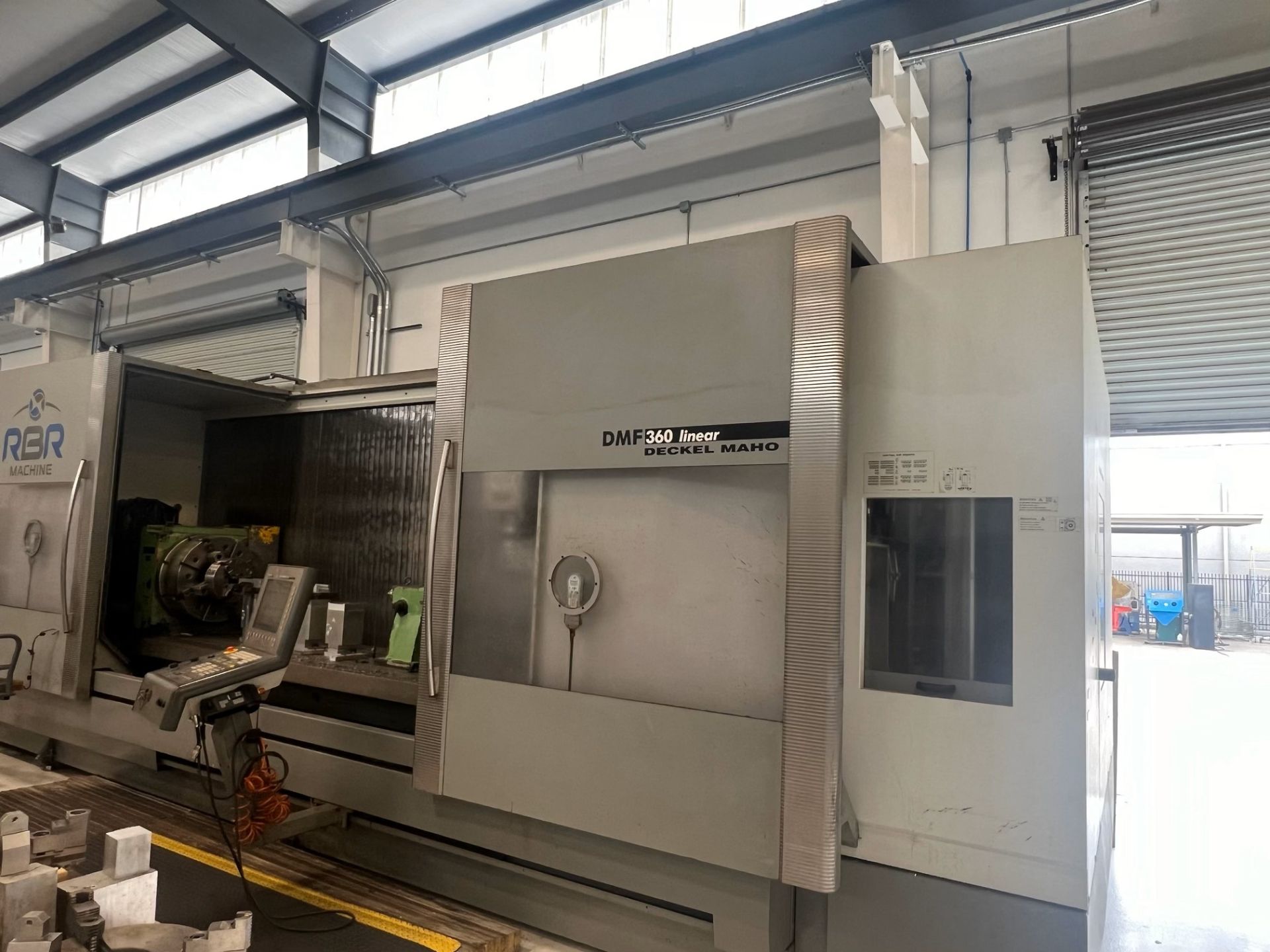 DECKEL MAHO DMF360 LINEAR CNC VERTICAL MACHINING CENTER (1)