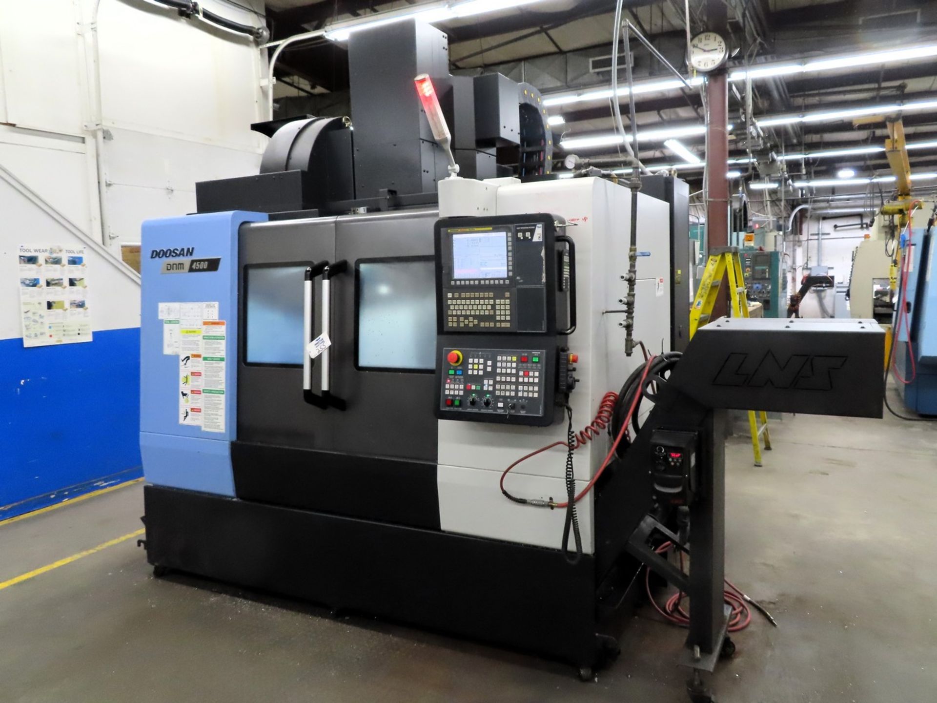 Doosan DNM4500 CNC Vertical Machining Center