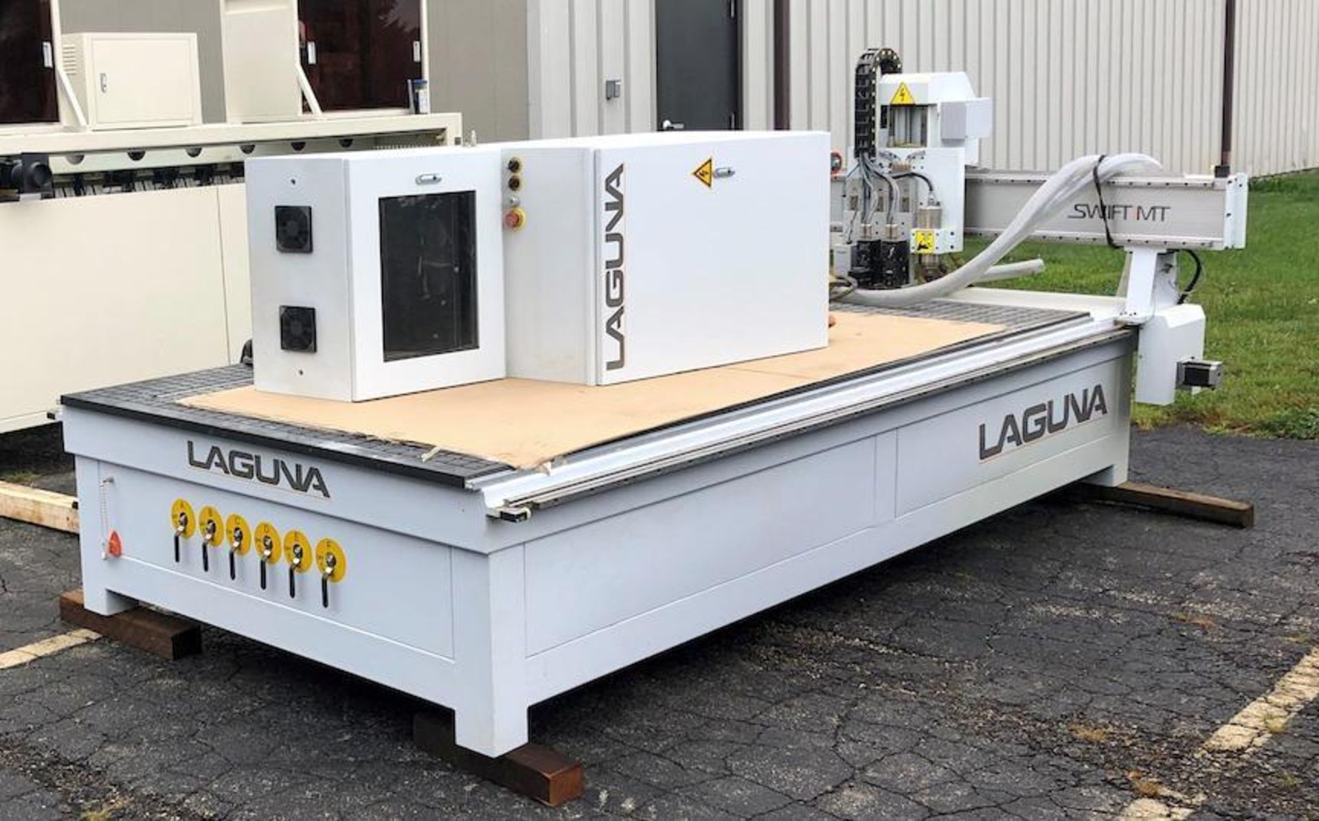 LAGUNA MCNC SWIFT MT CNC ROUTER