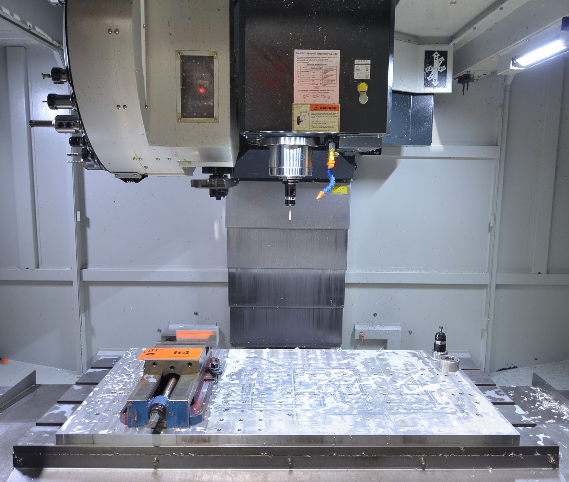MAXMILL HQM-1060 CNC VMC- 2018 (3)