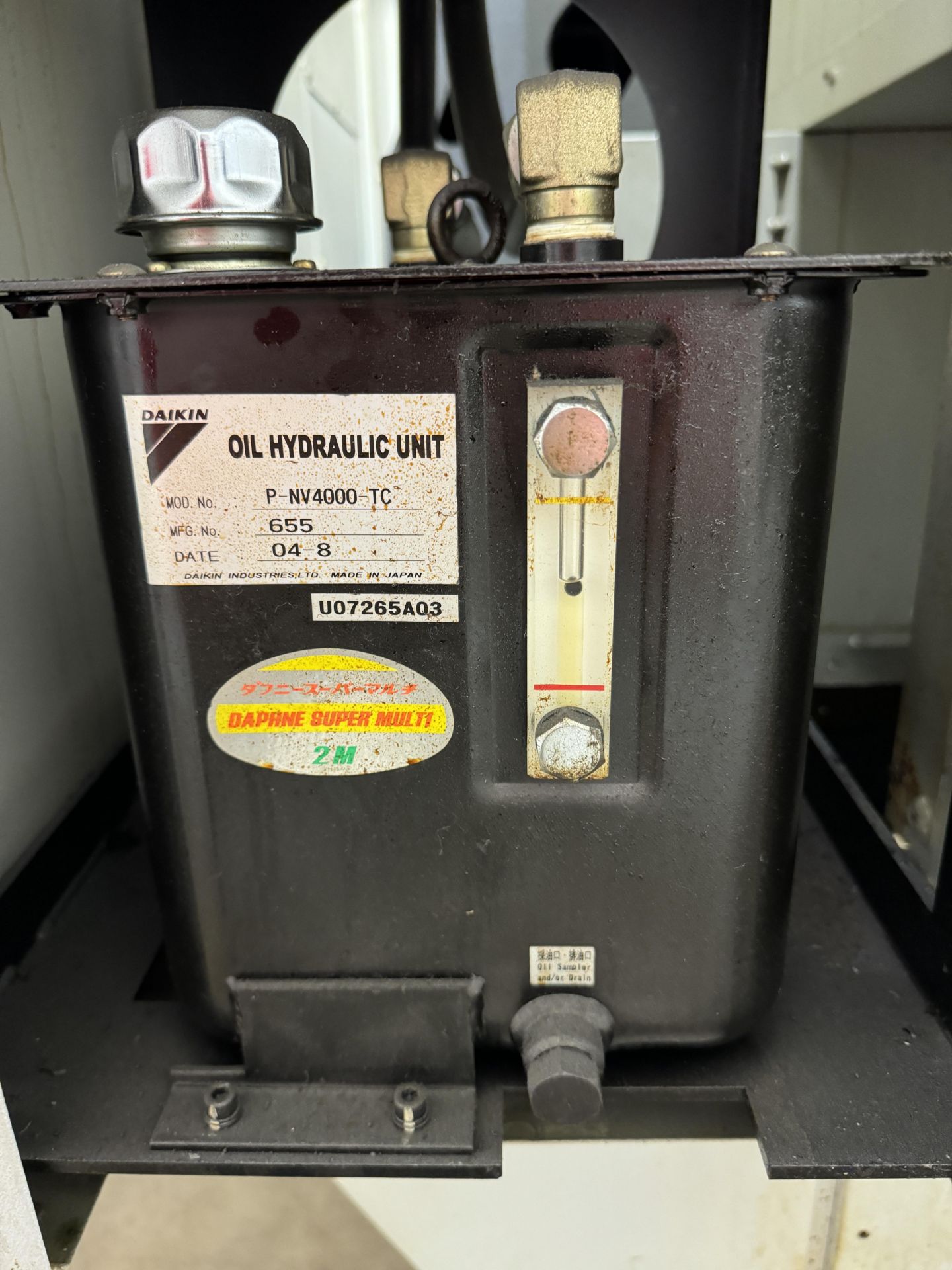 MORI SEIKI NV4000 DCG VERTICAL MACHINING CENTER (4)