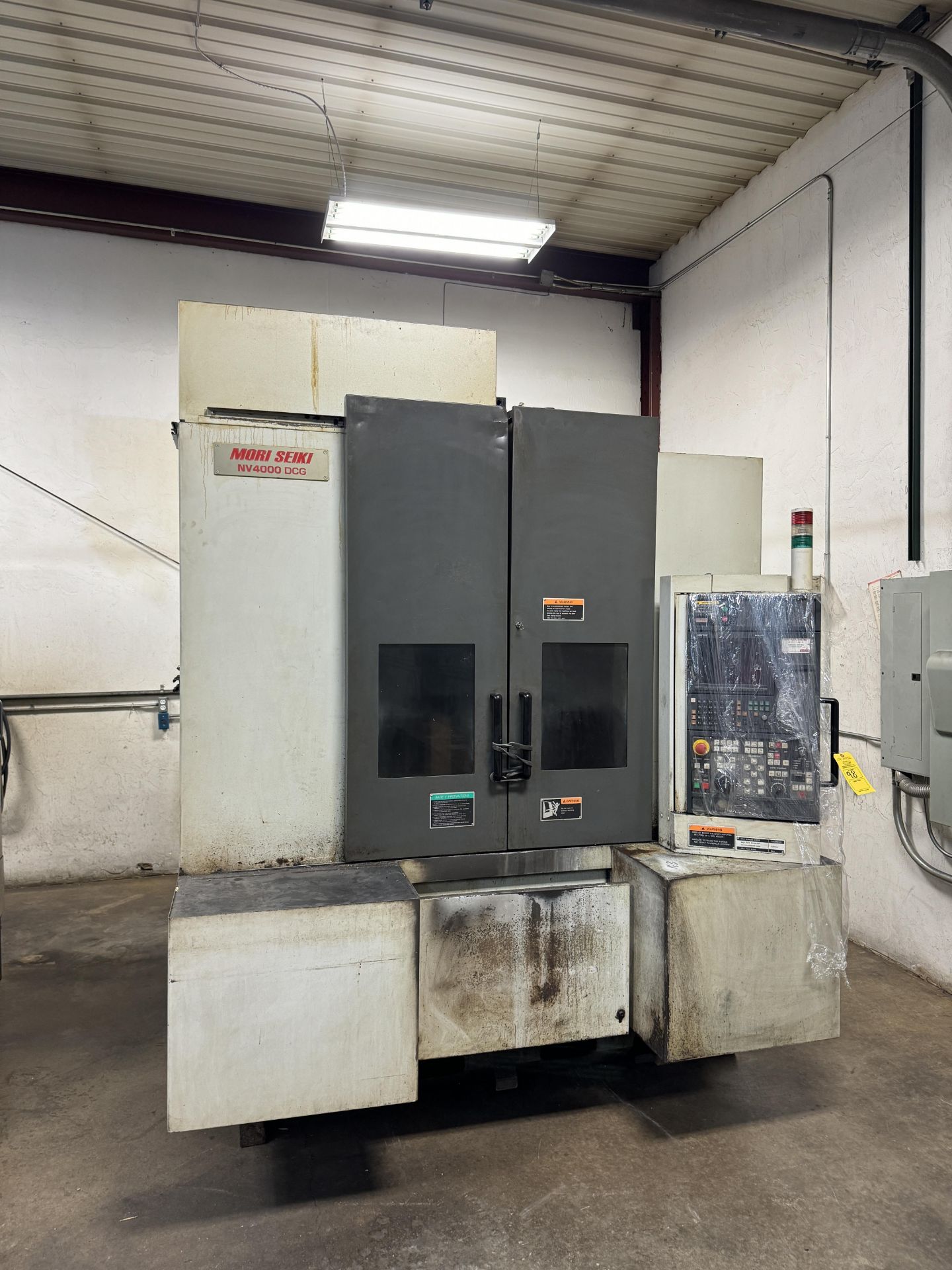 MORI SEIKI NV4000 DCG VERTICAL MACHINING CENTER