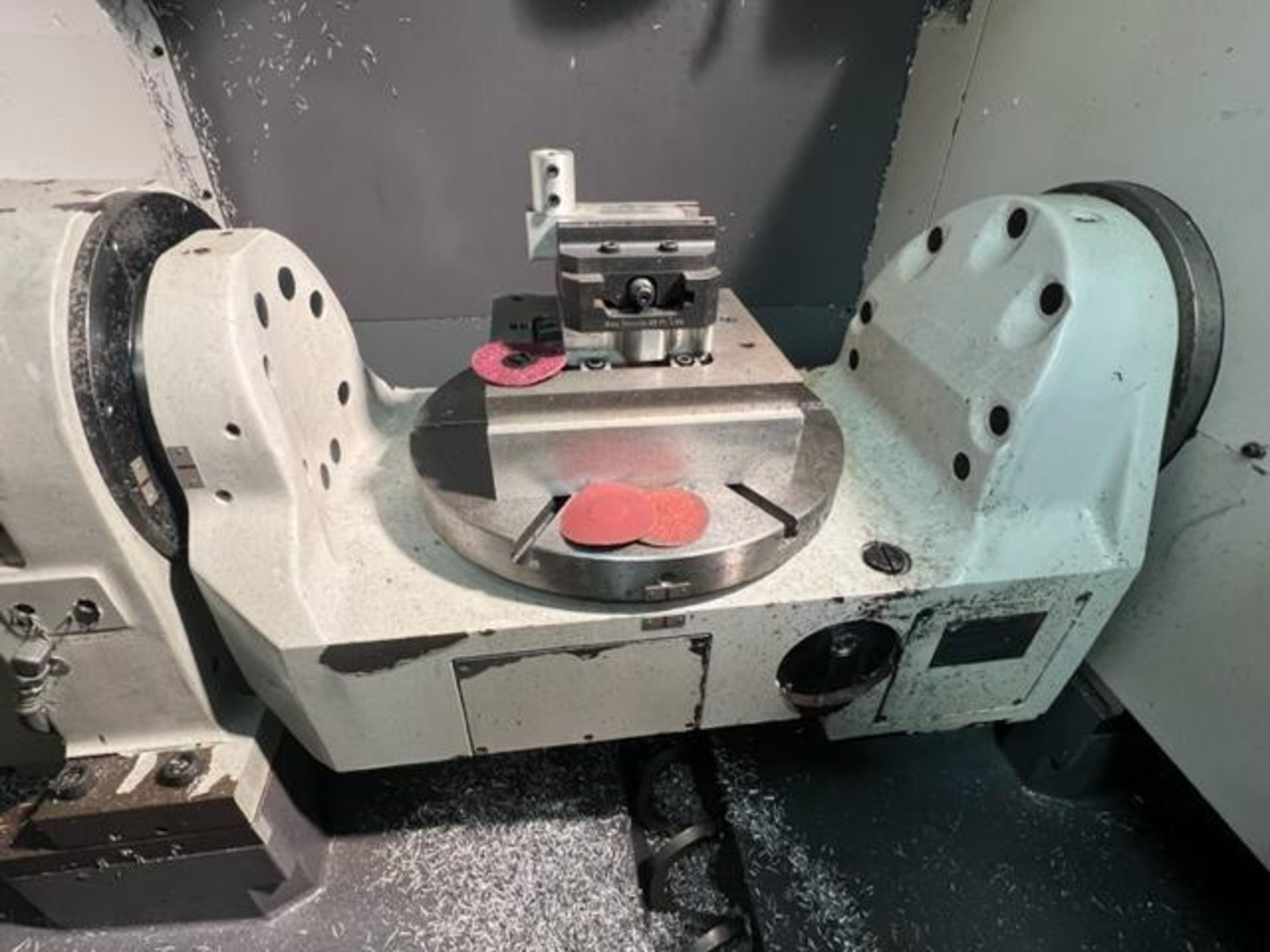 Nissin MAX 410i CNC 5-Axis VMC (4)