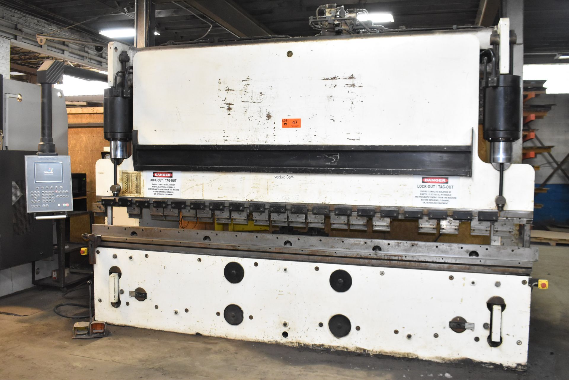 PROMECAM CNC Press Brake Cybelec DNC 880C