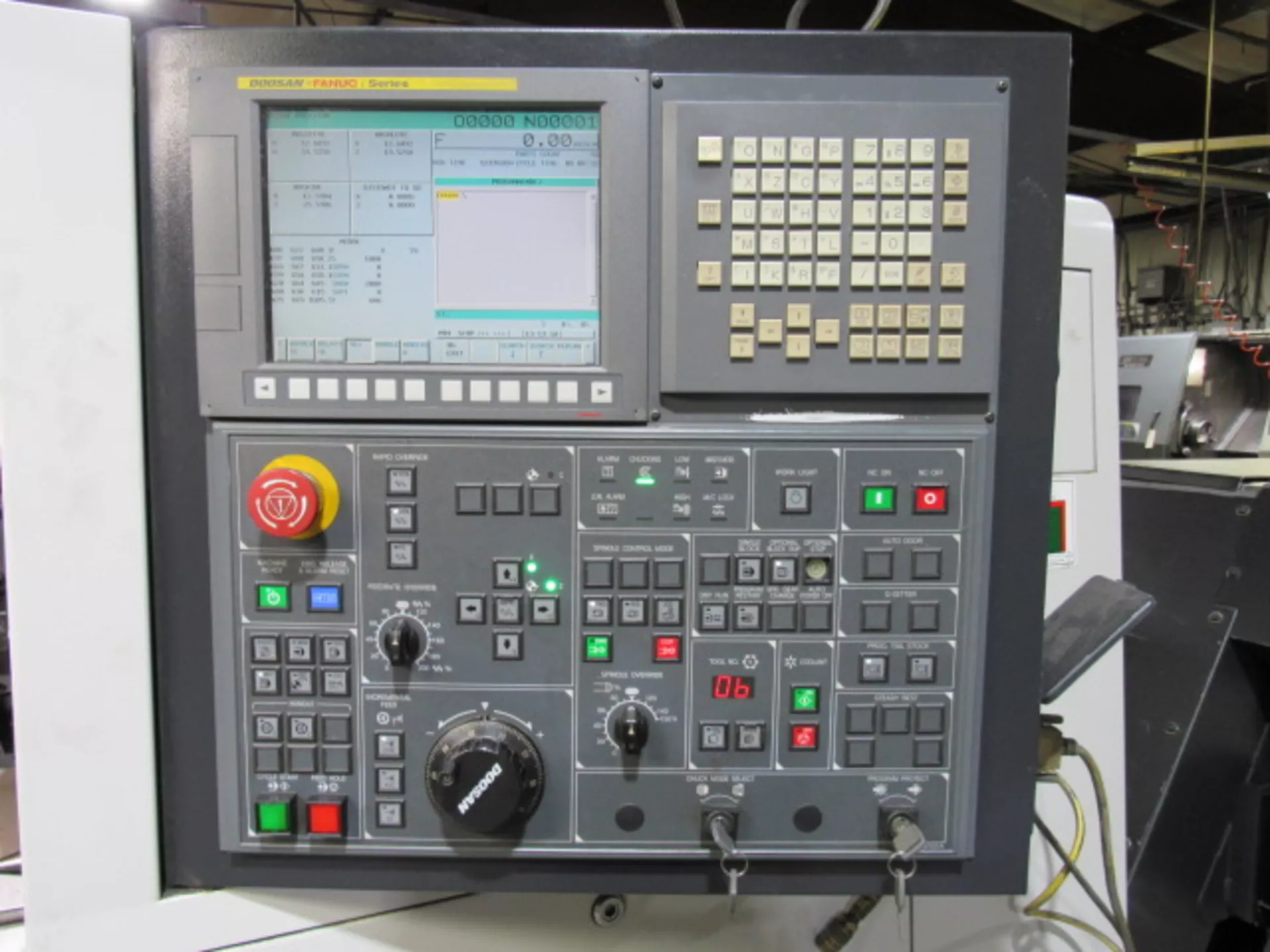 Doosan Puma 240B CNC Turning Center-4