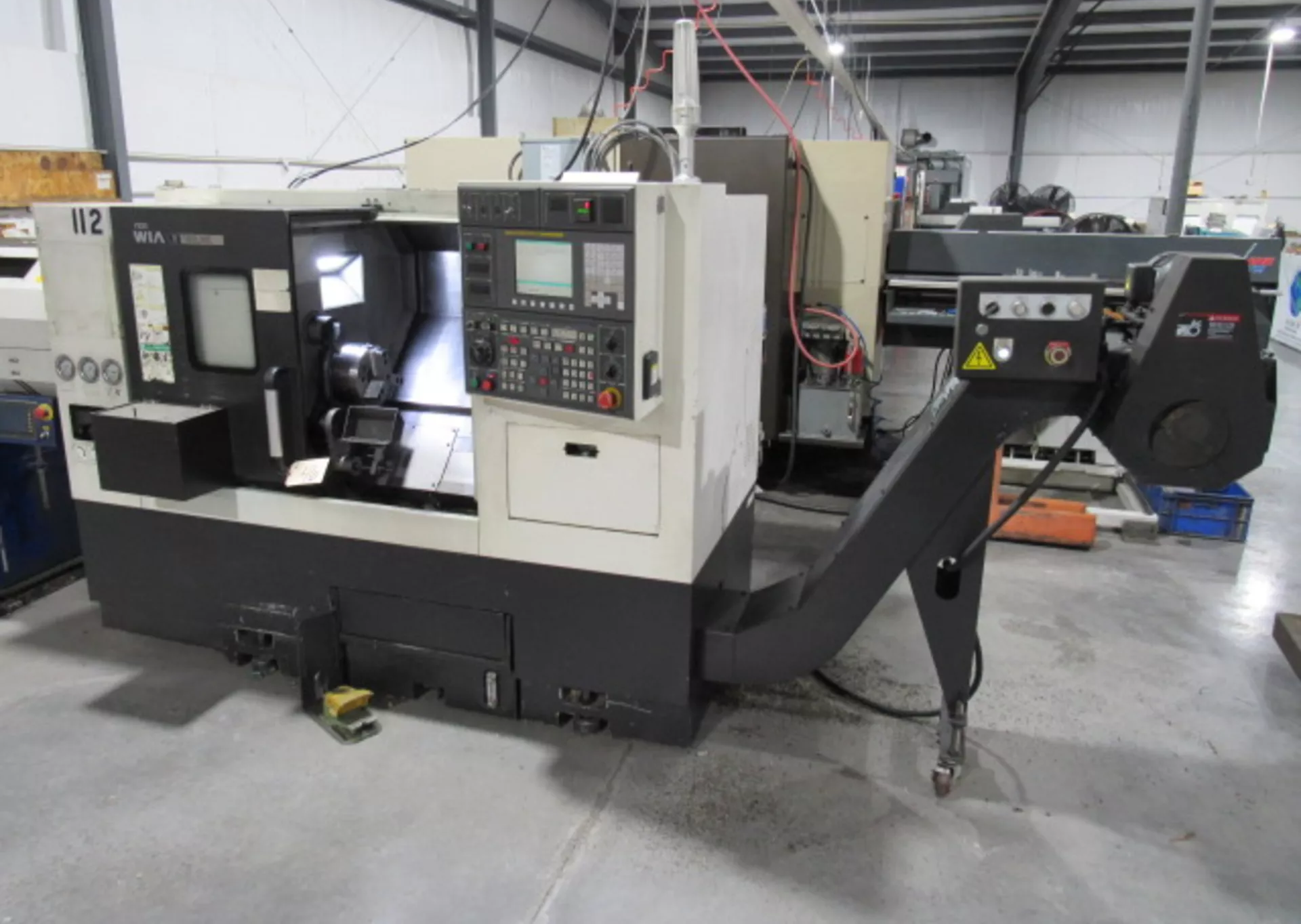 Hyundai Wia E160LMC CNC Turning Center-2