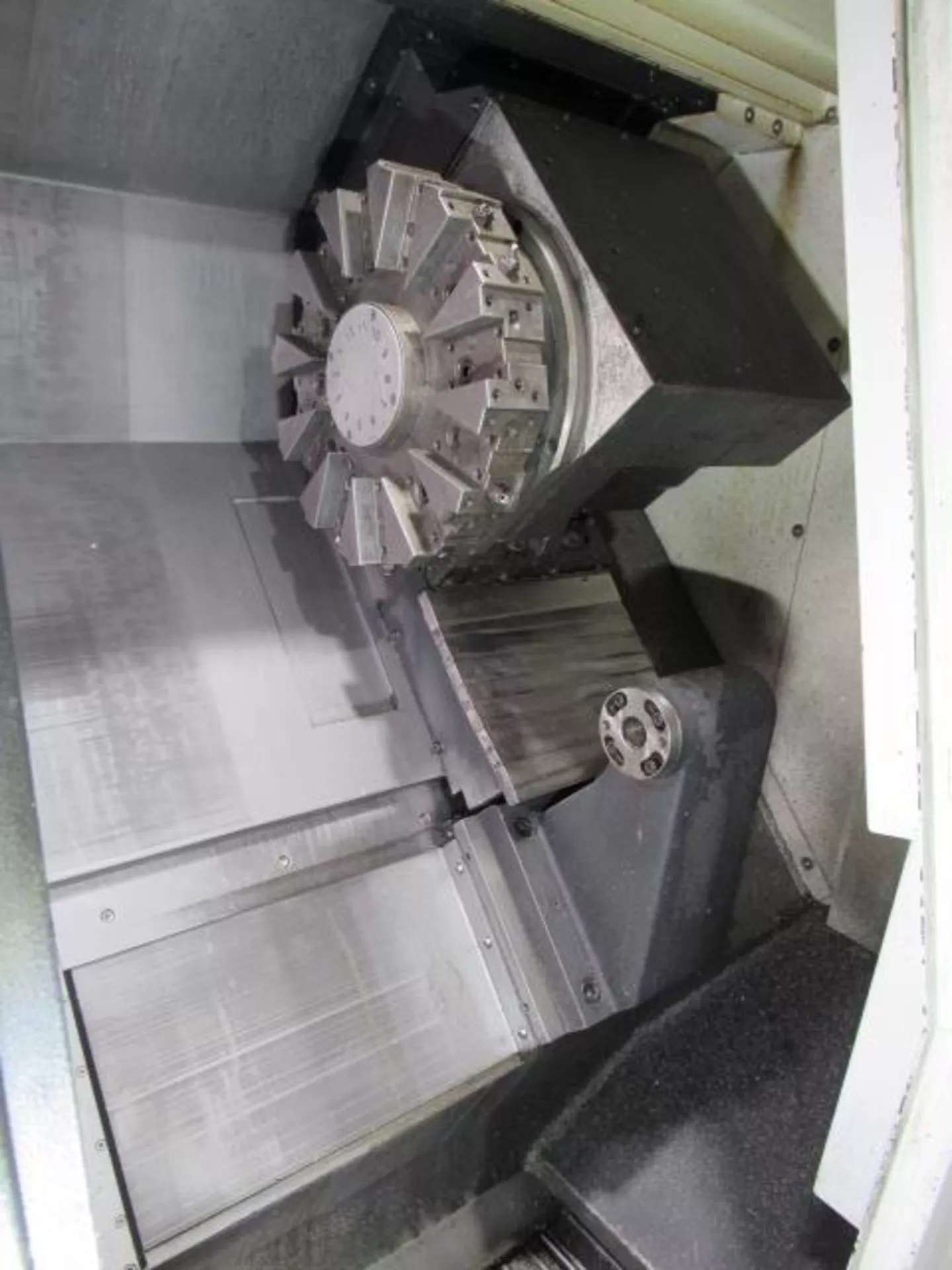 Hyundai Wia L150A CNC Turning Center-3