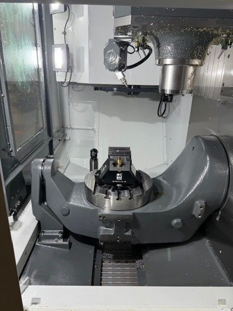 HAAS-UMC-500SS (5)