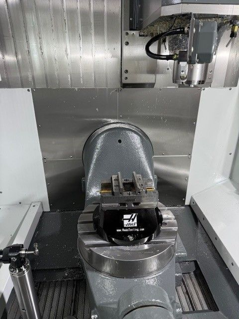 HAAS-UMC-500SS (7)