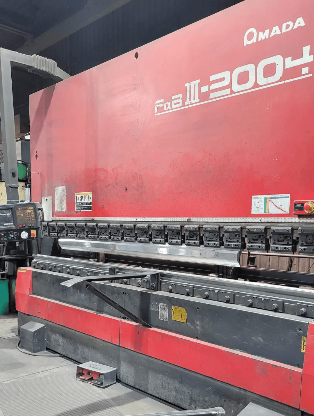 AMADA 2004FS-1