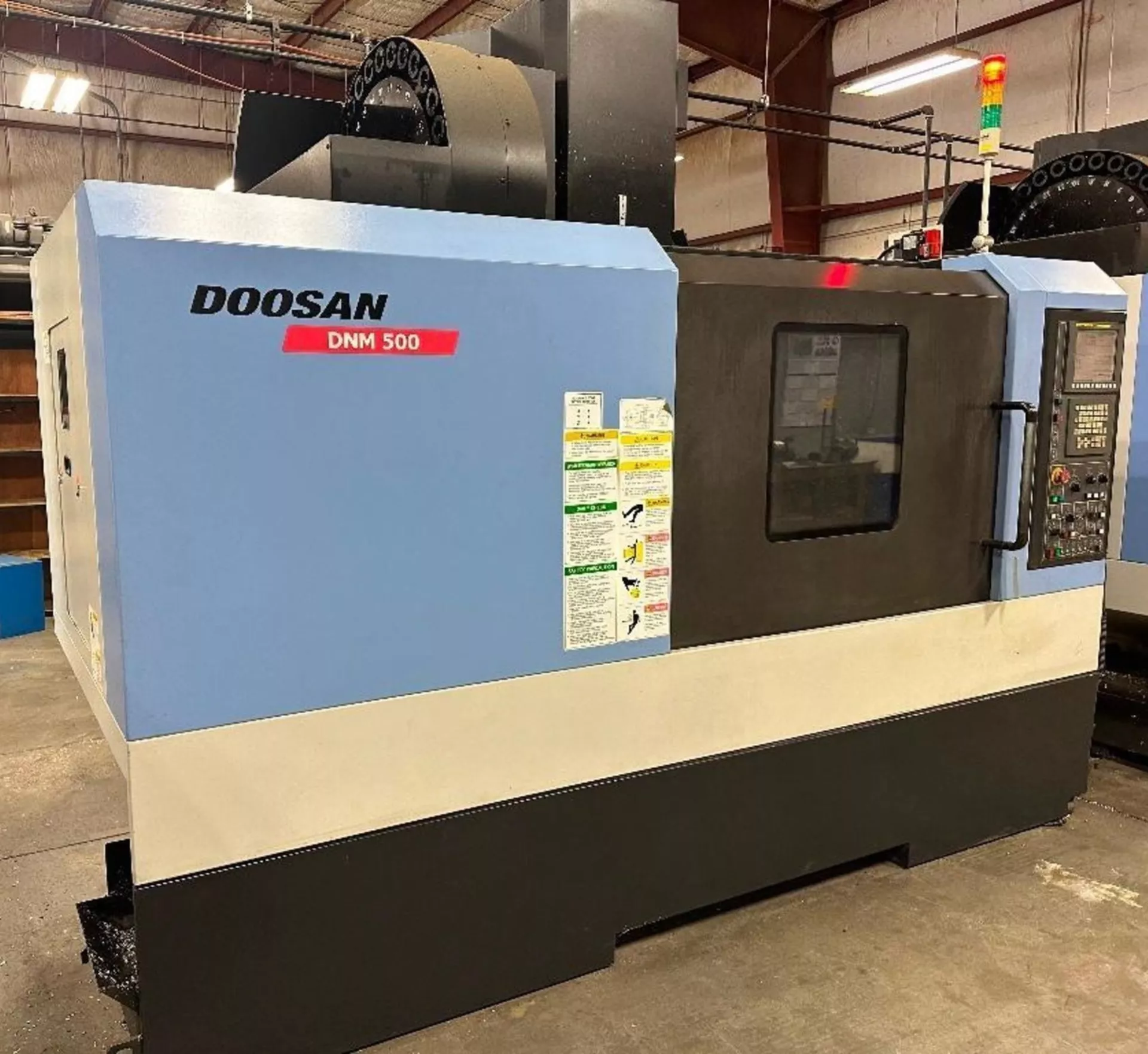 Doosan DNM 500 Vertical Machining Center (2)