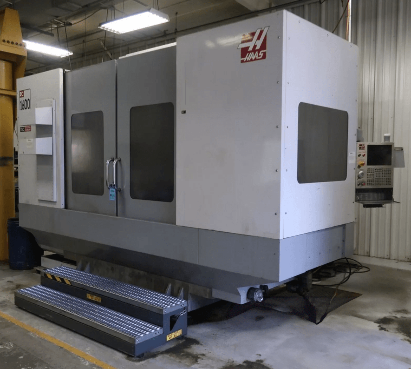 HAAS EC-1600-3X CNC Horizontal Machining Center (2)