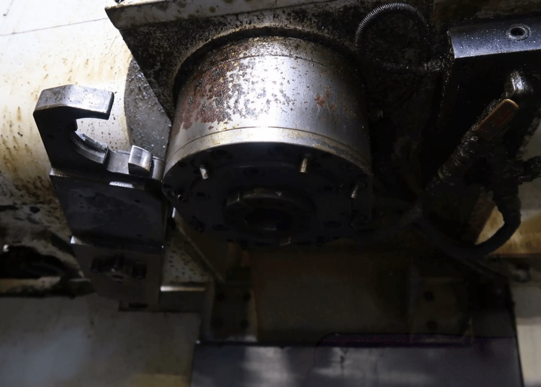 HURCO MODEL VMX24 (6)