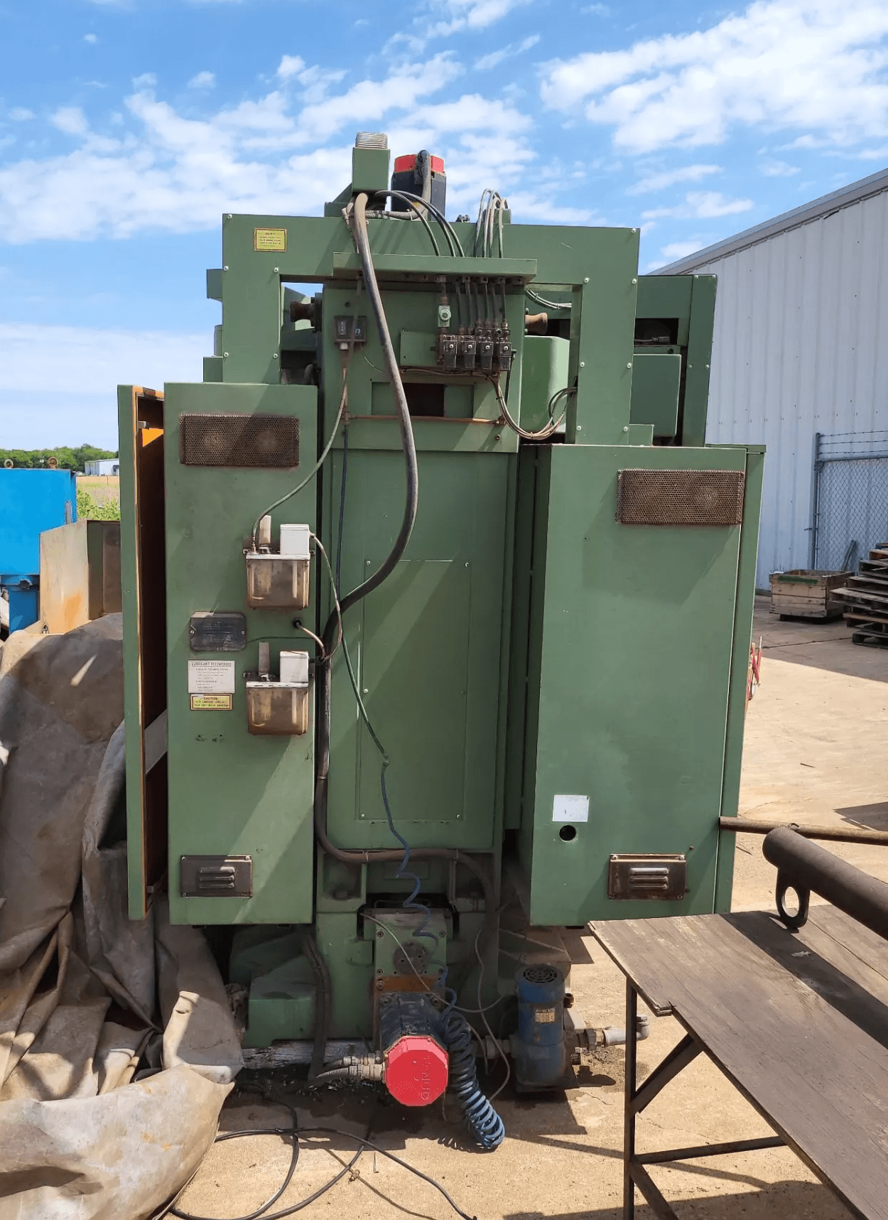 Leadwell MCV-1300P-2