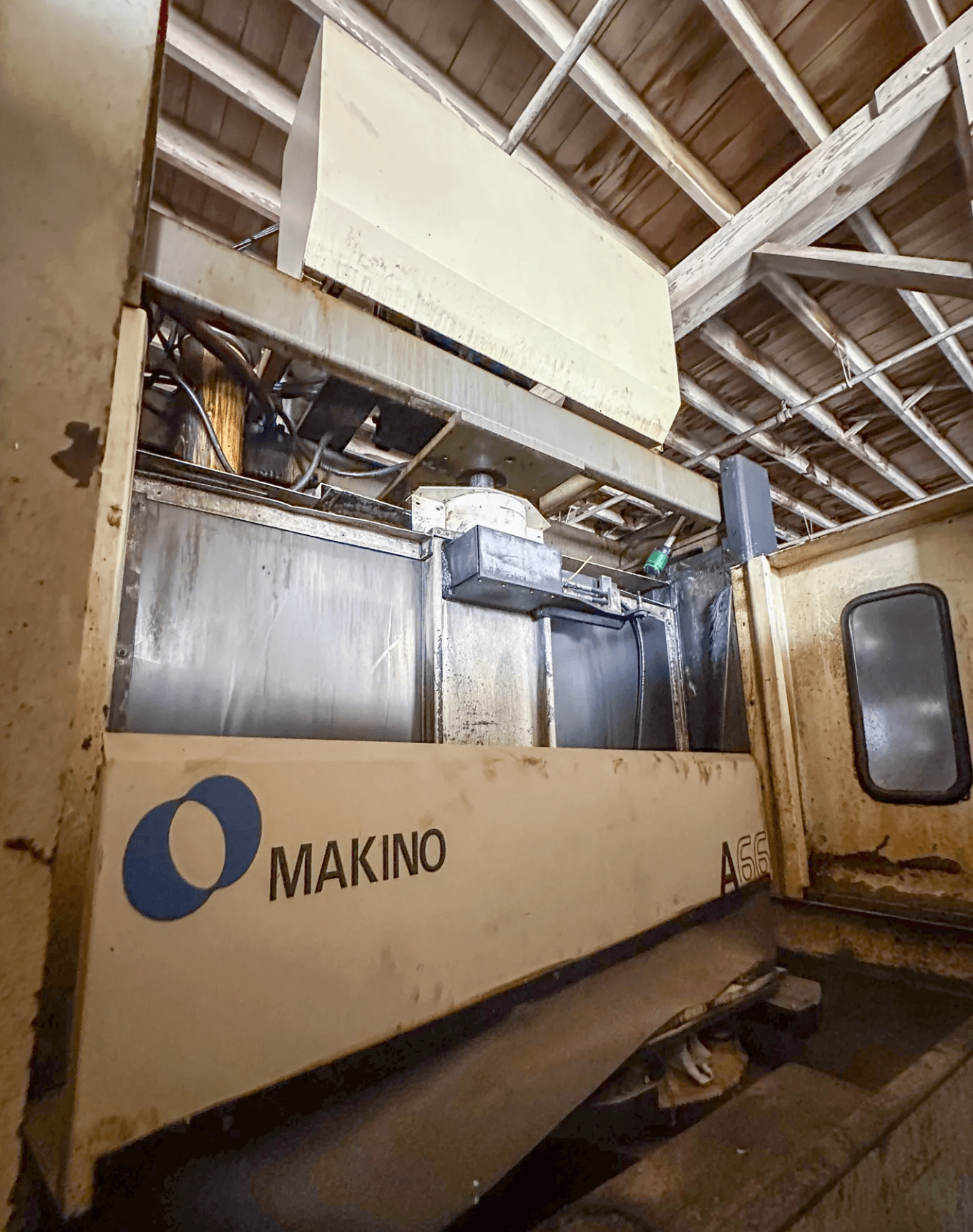 MAKINO A66 CNC (4)