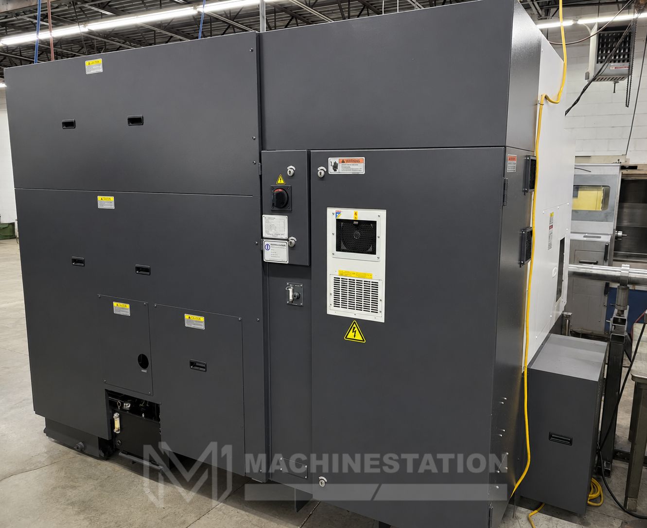 OKUMA-GENOS-L300-MYW-E (10)