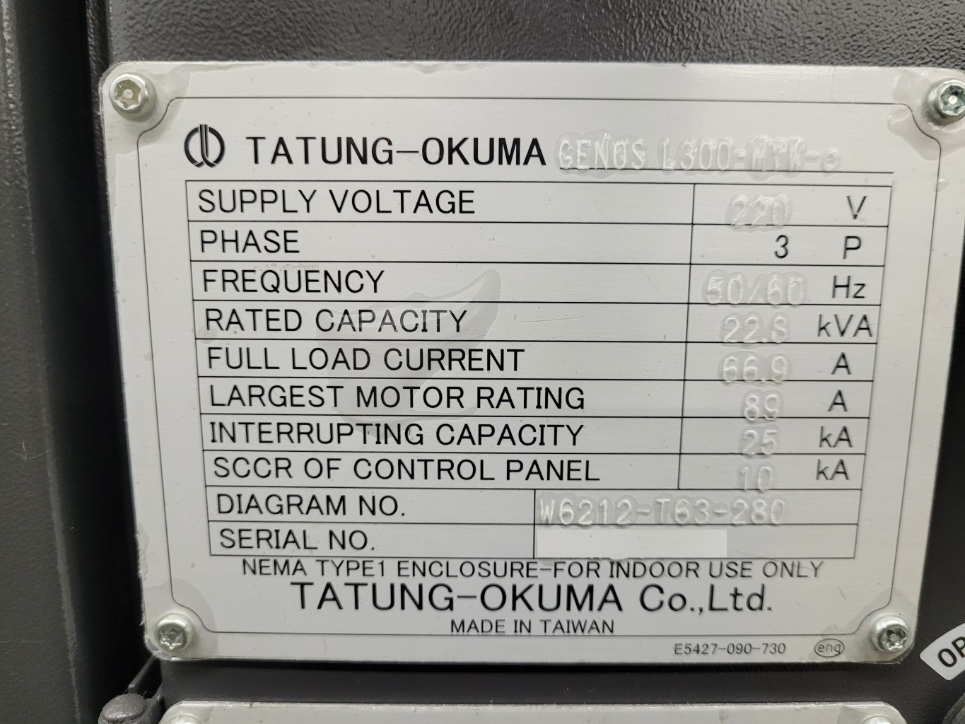 OKUMA-GENOS-L300-MYW-E (3)