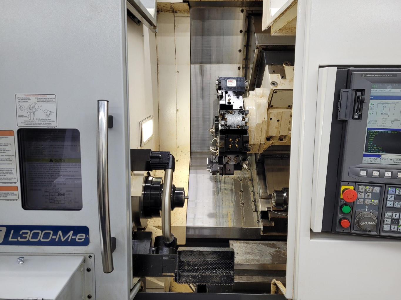 OKUMA-GENOS-L300-MYW-E (4)