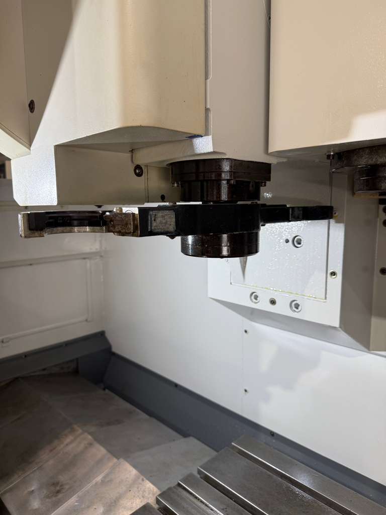 OKUMA MC-V4020 CNC VERTICAL MACHINING CENTER - 4TH AXIS MILL 8