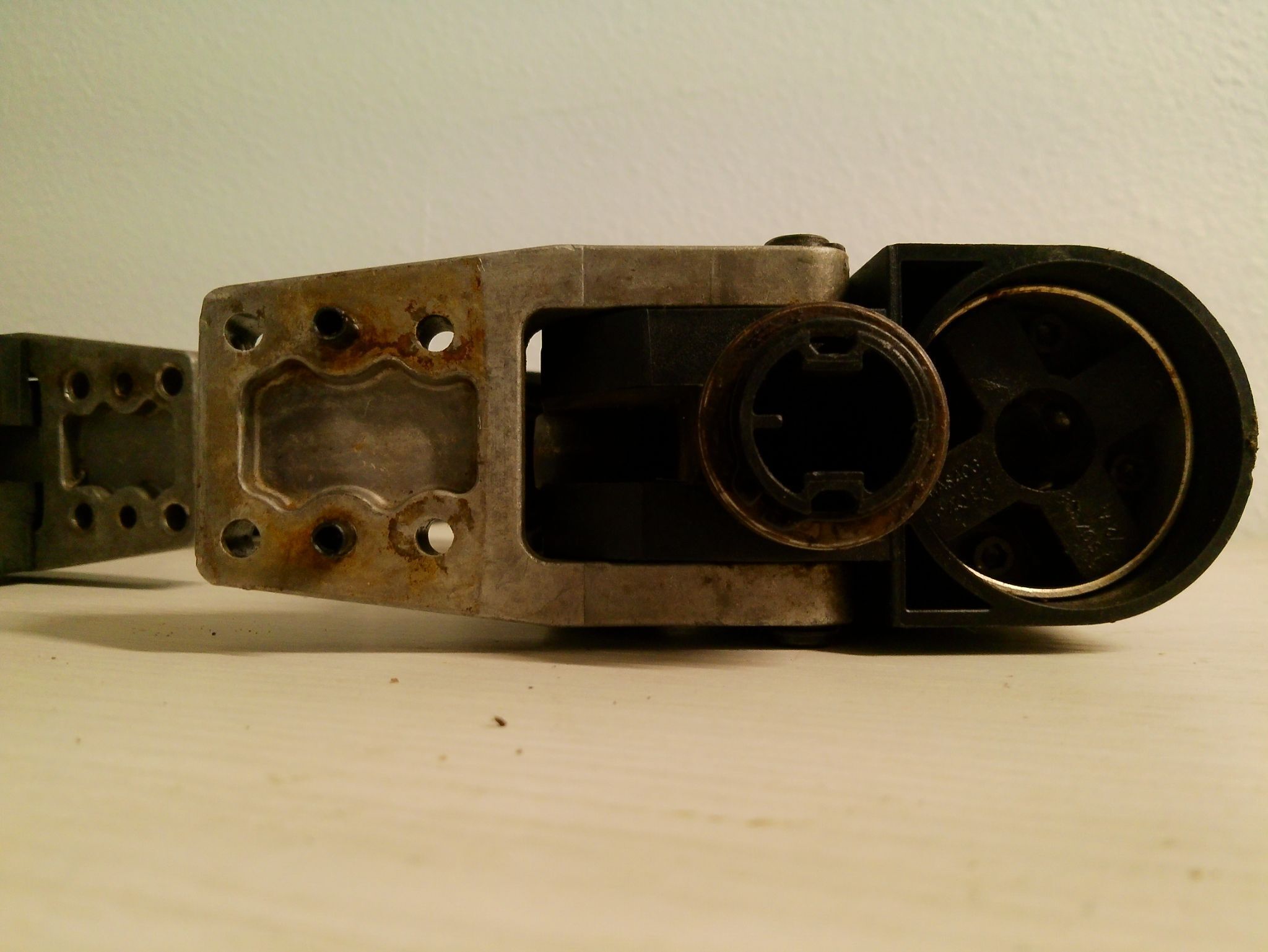 YCM MV-106A 3