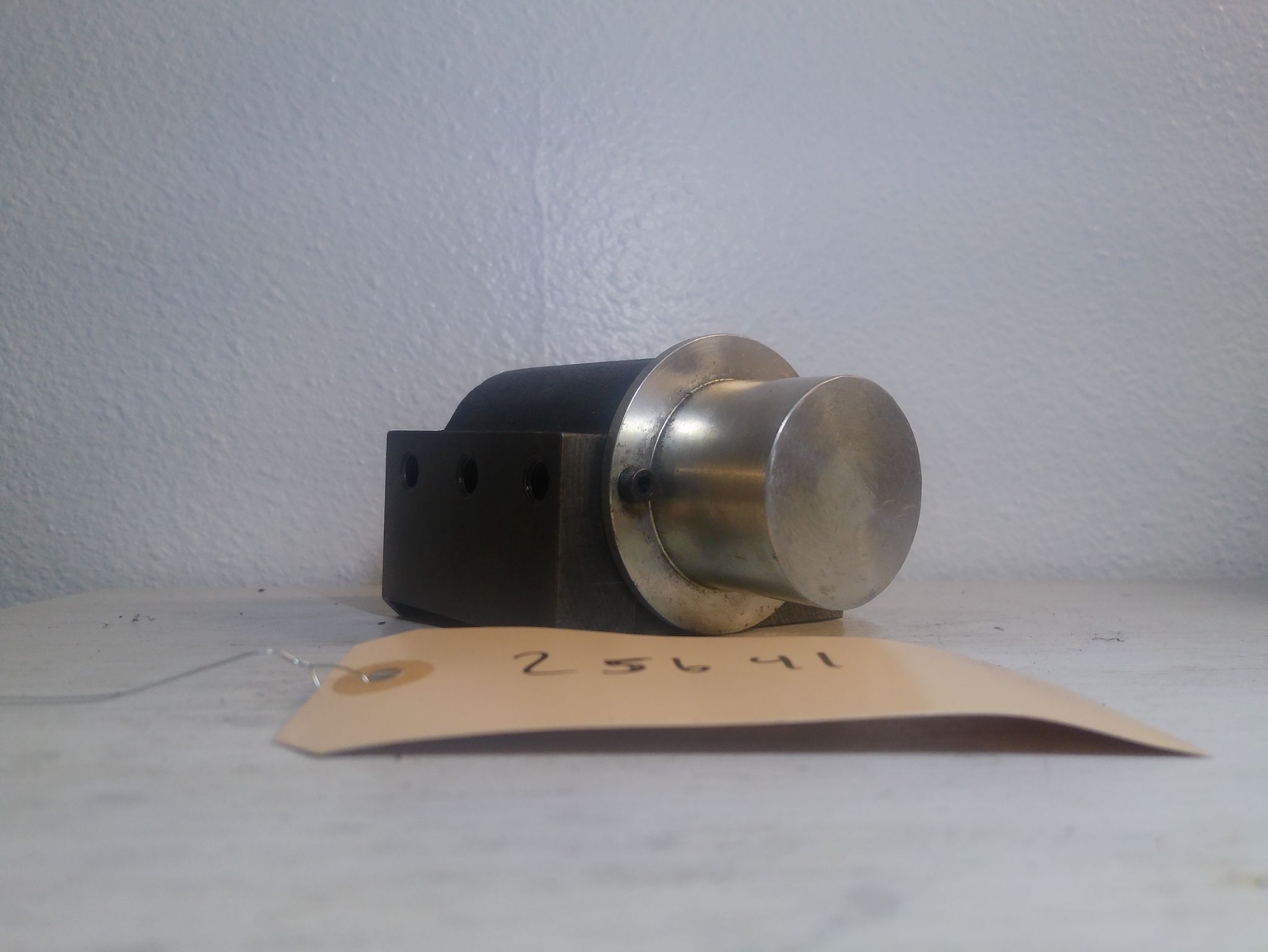 UNBRANDED Tool holders 2