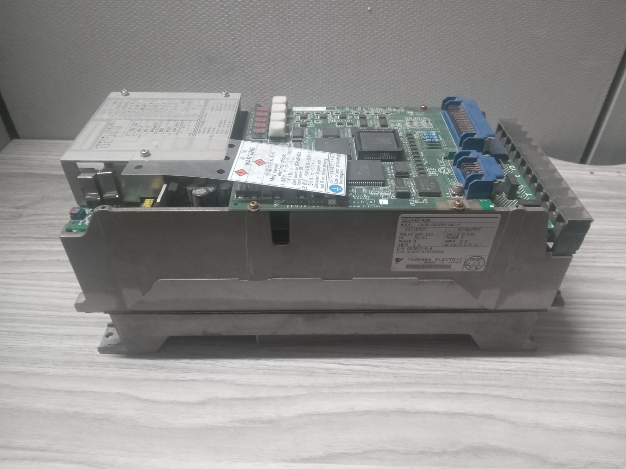 YASKAWA CACR-SR05BY1WG-P ServoPak Servo Drive 1