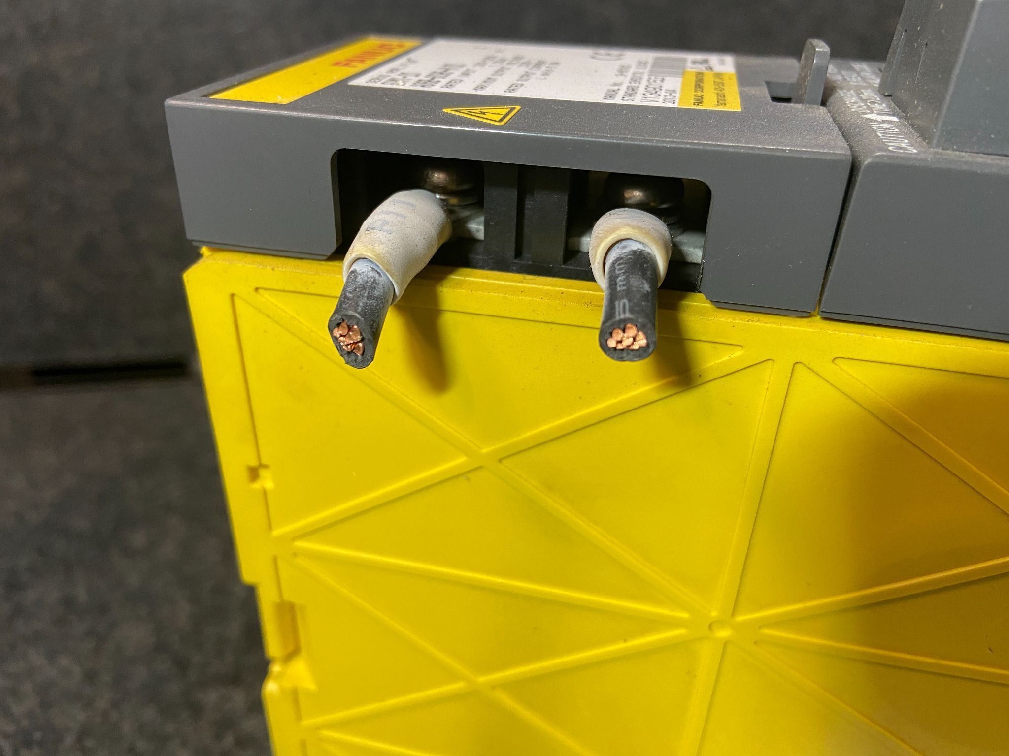 FANUC A06B-6096-H102 Module Series F SERVO AMP AMPLIFIER 4