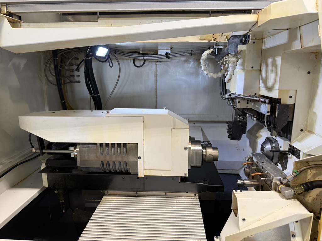 Citizen Cincom L32-1M8 CNC Swiss Type Automatic Lathe - 2019 Bar Feeder 14