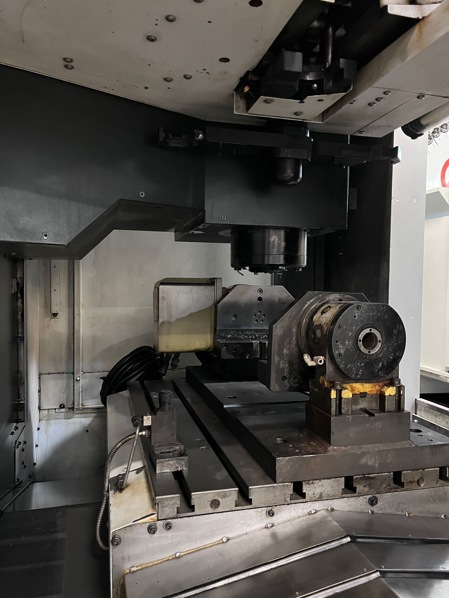 Mori Seiki DuraVertical 5060 CNC Vertical Mill - 4th Axis Mill 10