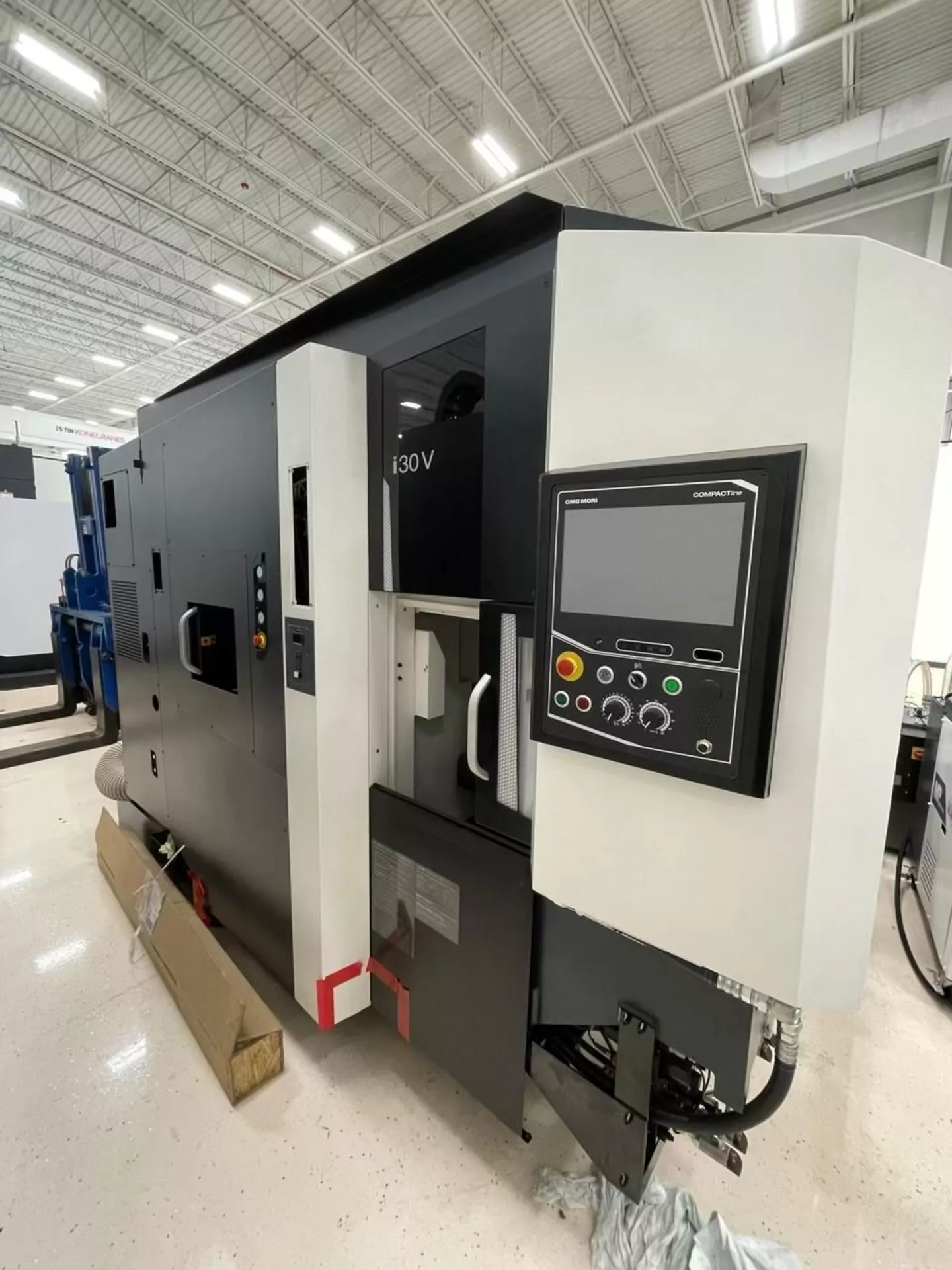 DMG MORI i30V 3
