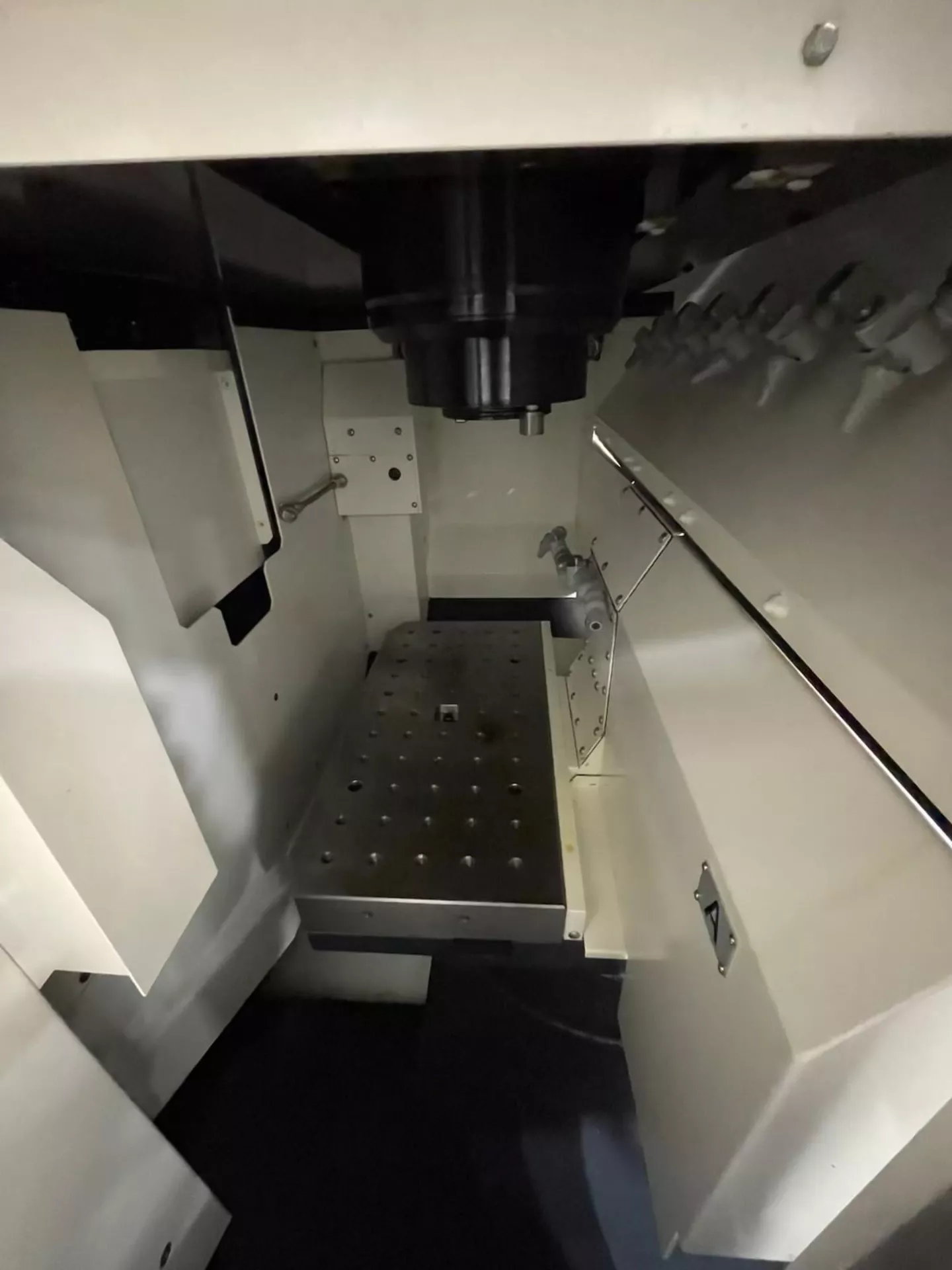 DMG MORI i30V 4
