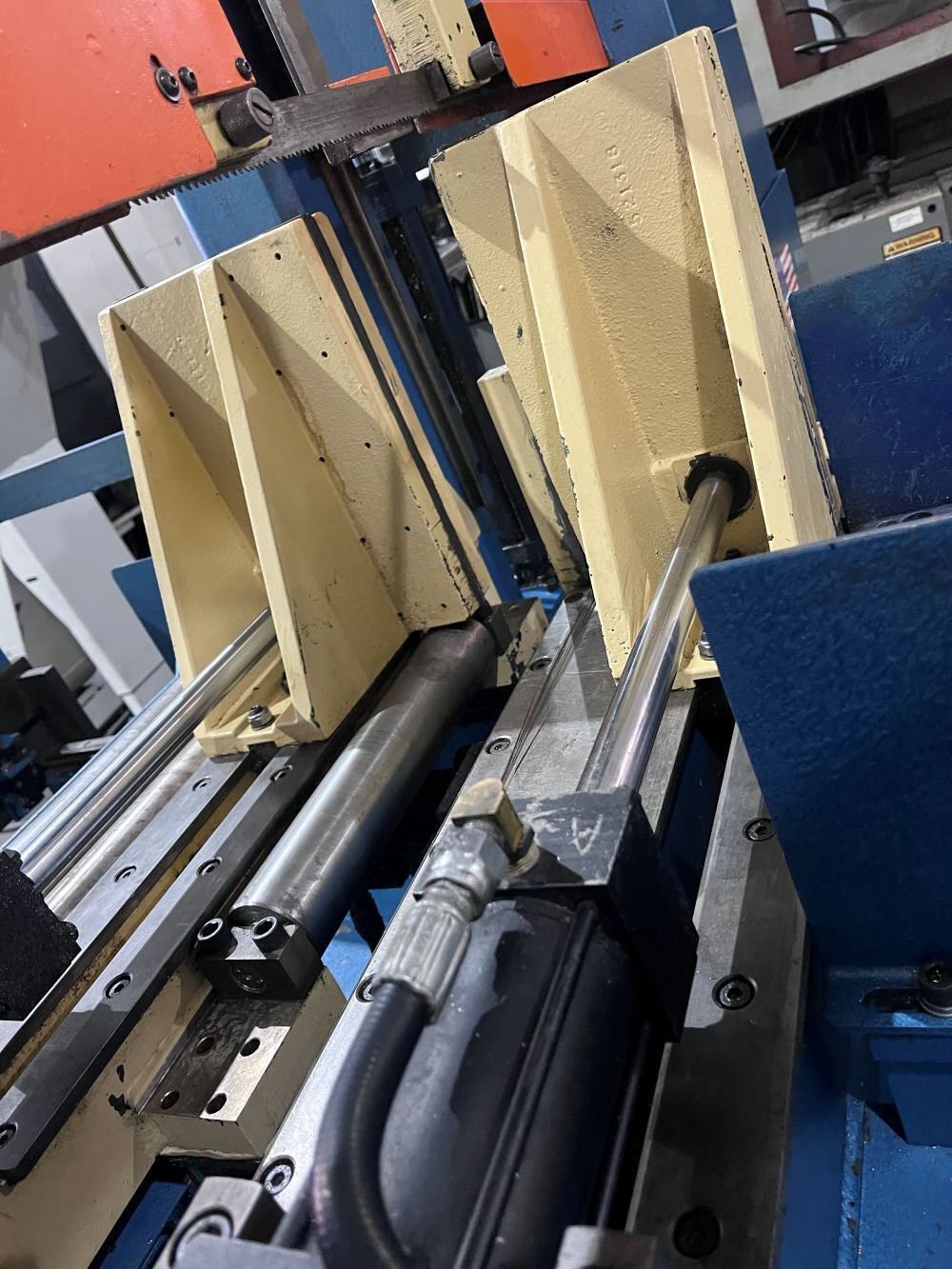 DoALL C330NC Horizontal Automatic Band Saw 10