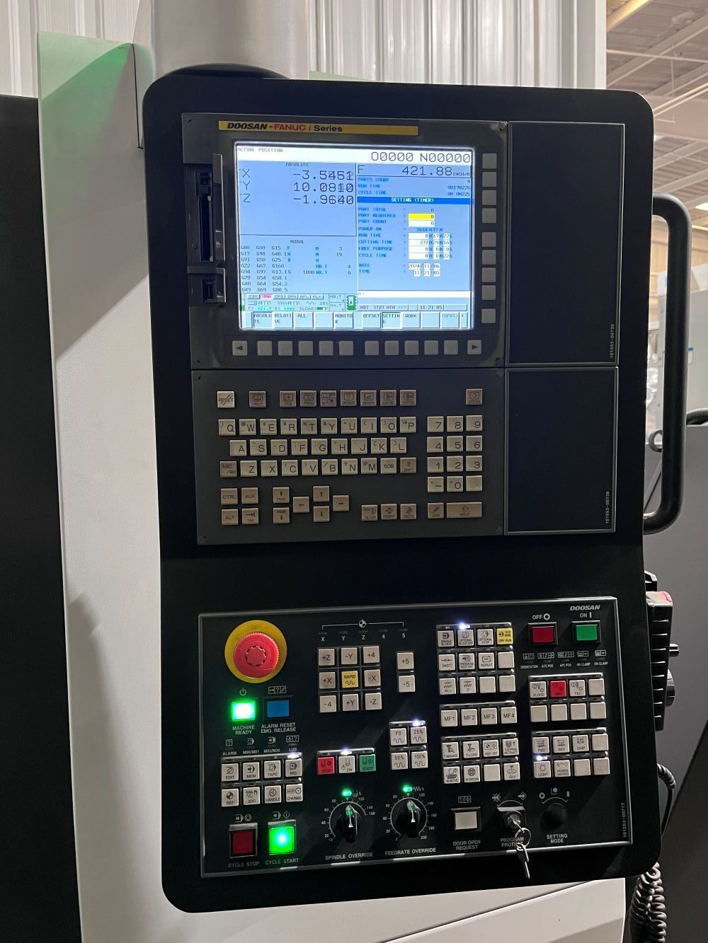 Doosan DNM-5700 CNC Vertical Machining Center - Mill 4