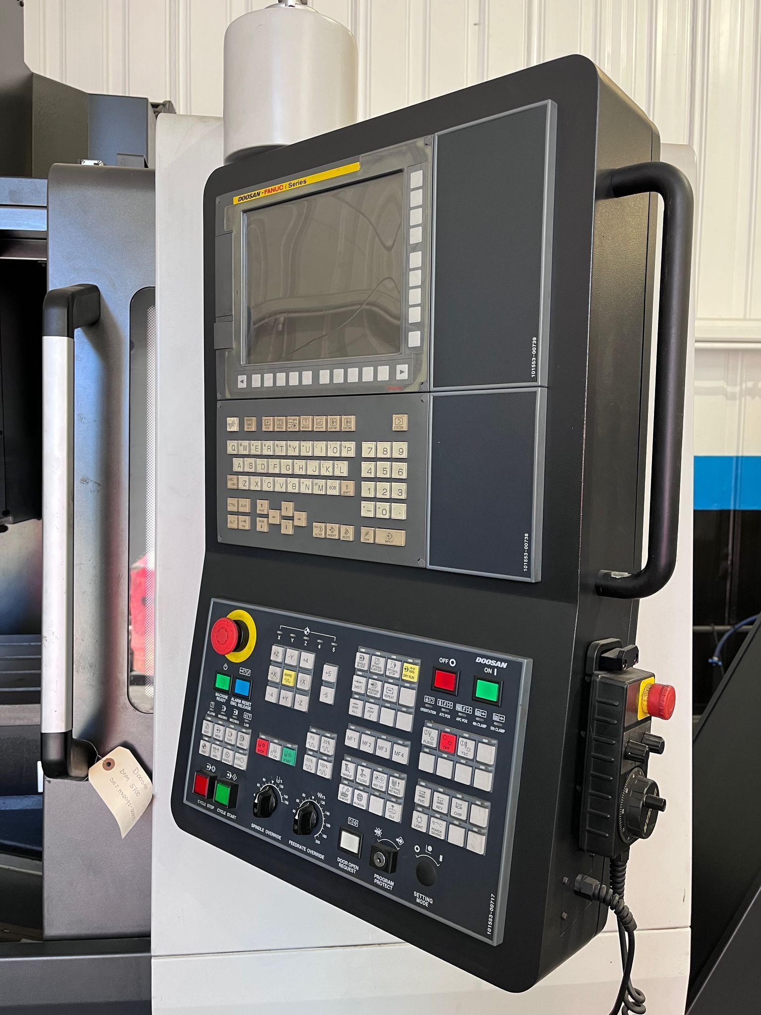 Doosan DNM-5700 CNC Vertical Machining Center - Mill 3
