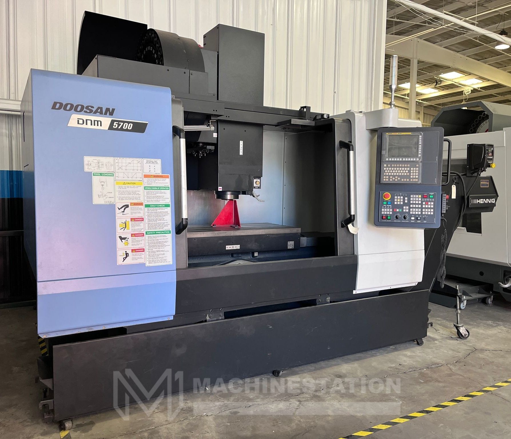 Doosan DNM-5700 CNC Vertical Machining Center - Mill 1