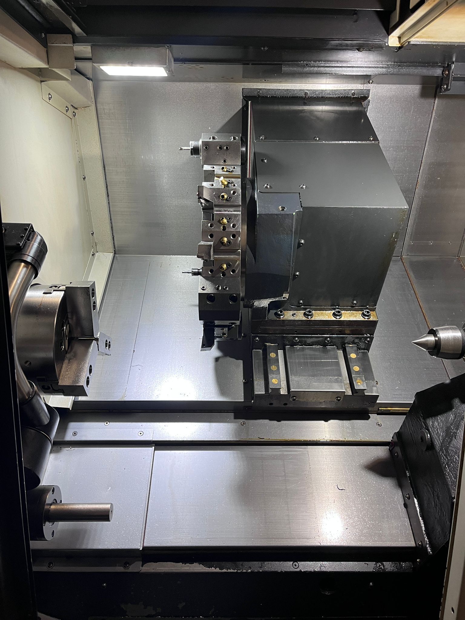 Doosan Lynx 2100LB CNC Turning Center - Lathe 9