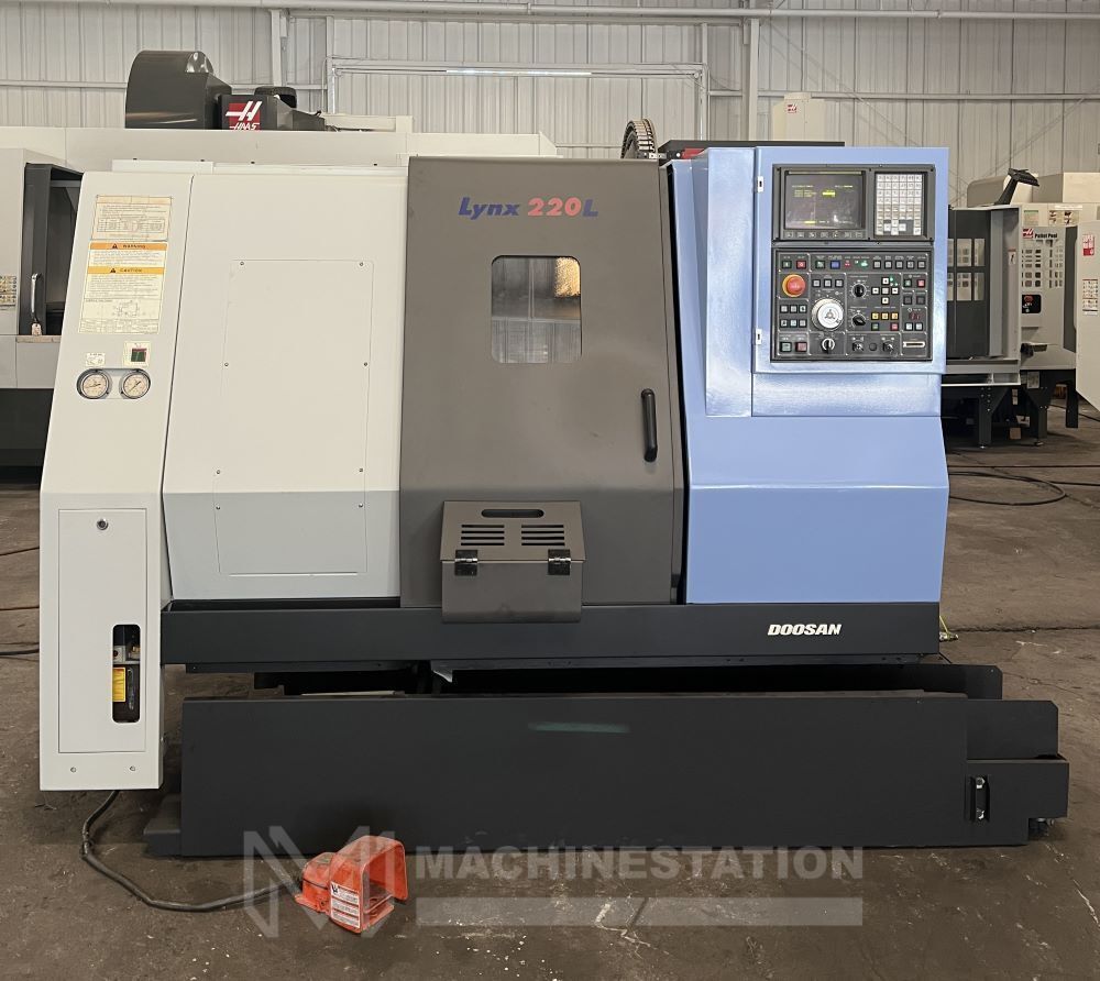 Doosan Lynx 220LC CNC Turning Center - Lathe 0